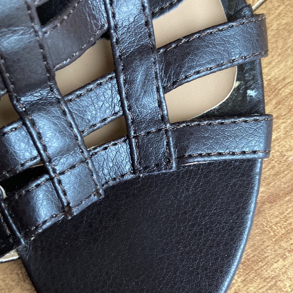 👠BOGO FREE👠NWT⭐️SUZY SHIER💫 Brown Open Toe Wedge Crisscrossed Sandals - Picture 11 of 13